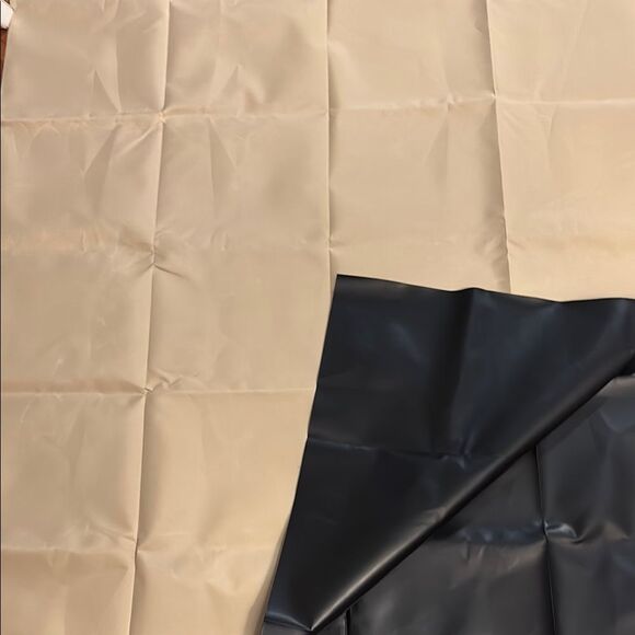 Bundle of two Room Darkener Sunshades to Black out your bedroom (or any room) - Picture 5 of 6